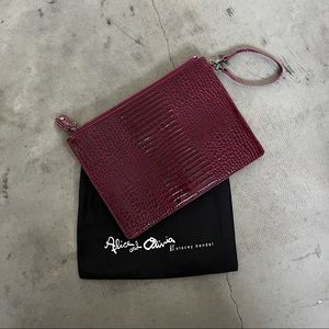 Alice and Olivia by Stacey Bendet clutch wristlet